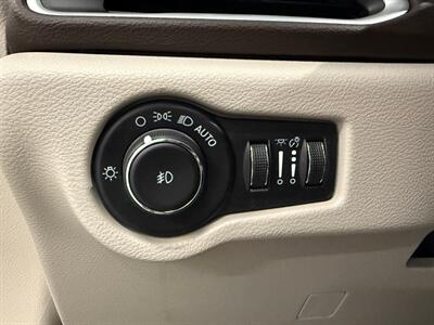 2020 Chrysler Pacifica Touring L   - Photo 24 - Grand Rapids, MI 49504