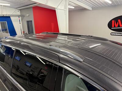 2020 Chrysler Pacifica Touring L   - Photo 10 - Grand Rapids, MI 49504