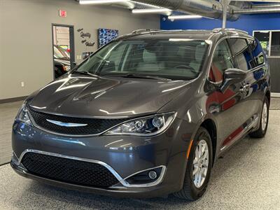 2020 Chrysler Pacifica Touring L   - Photo 4 - Grand Rapids, MI 49504