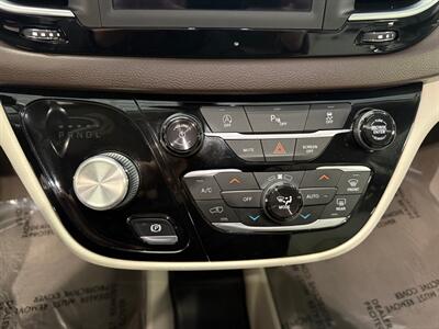 2020 Chrysler Pacifica Touring L   - Photo 25 - Grand Rapids, MI 49504