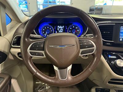 2020 Chrysler Pacifica Touring L   - Photo 34 - Grand Rapids, MI 49504