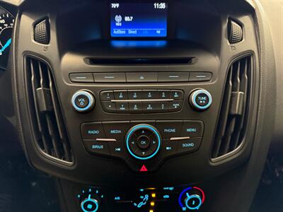 2017 Ford Focus SE   - Photo 22 - Grand Rapids, MI 49504