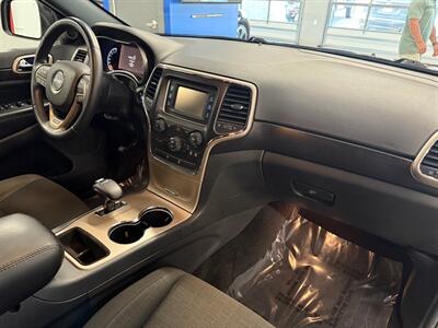 2014 Jeep Grand Cherokee Laredo   - Photo 11 - Grand Rapids, MI 49504