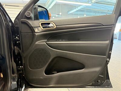 2014 Jeep Grand Cherokee Laredo   - Photo 12 - Grand Rapids, MI 49504