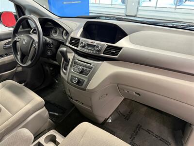 2016 Honda Odyssey LX   - Photo 11 - Grand Rapids, MI 49504
