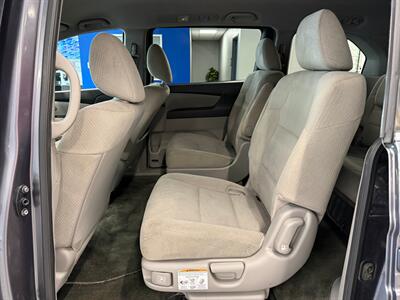 2016 Honda Odyssey LX   - Photo 18 - Grand Rapids, MI 49504