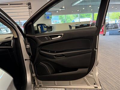 2016 Ford Edge SEL   - Photo 11 - Grand Rapids, MI 49504