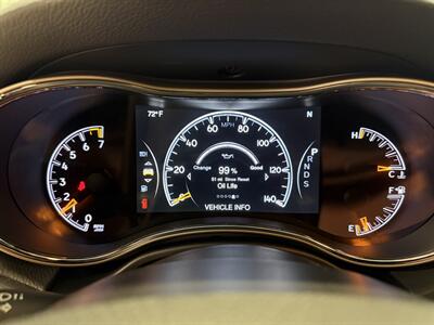 2015 Jeep Grand Cherokee Laredo   - Photo 25 - Grand Rapids, MI 49504
