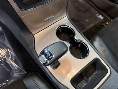 2015 Jeep Grand Cherokee Laredo   - Photo 28 - Grand Rapids, MI 49504