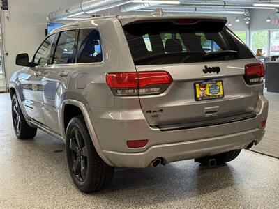 2015 Jeep Grand Cherokee Laredo   - Photo 6 - Grand Rapids, MI 49504