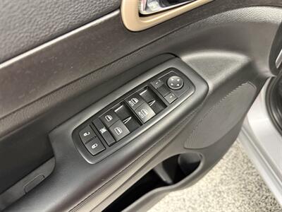 2015 Jeep Grand Cherokee Laredo   - Photo 23 - Grand Rapids, MI 49504