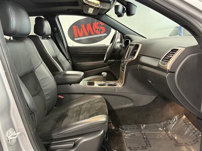 2015 Jeep Grand Cherokee Laredo   - Photo 13 - Grand Rapids, MI 49504