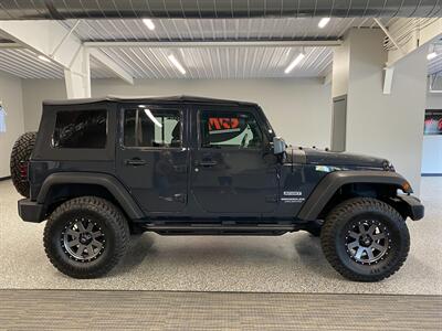 2017 Jeep Wrangler Unlimited Sport   - Photo 10 - Grand Rapids, MI 49504