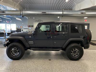 2017 Jeep Wrangler Unlimited Sport   - Photo 5 - Grand Rapids, MI 49504