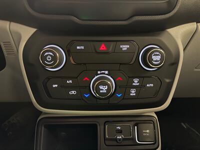 2018 Jeep Renegade Latitude   - Photo 33 - Grand Rapids, MI 49504