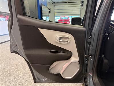 2018 Jeep Renegade Latitude   - Photo 20 - Grand Rapids, MI 49504