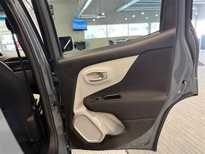 2018 Jeep Renegade Latitude   - Photo 15 - Grand Rapids, MI 49504