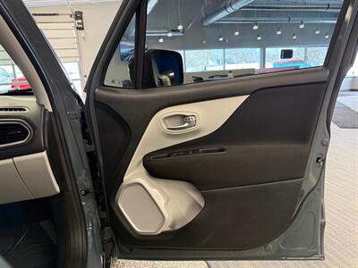 2018 Jeep Renegade Latitude   - Photo 13 - Grand Rapids, MI 49504
