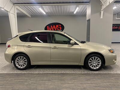 2009 Subaru Impreza 2.5i Premium   - Photo 9 - Grand Rapids, MI 49504