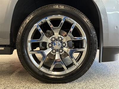 2019 Cadillac Escalade Premium Luxury   - Photo 8 - Grand Rapids, MI 49504