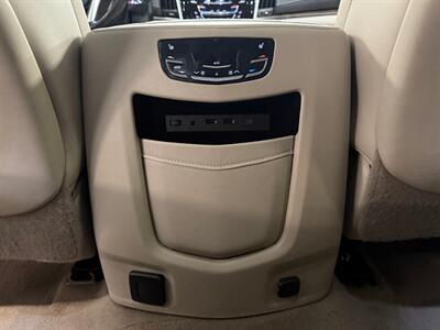 2019 Cadillac Escalade Premium Luxury   - Photo 13 - Grand Rapids, MI 49504