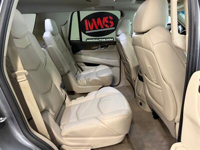 2019 Cadillac Escalade Premium Luxury   - Photo 26 - Grand Rapids, MI 49504