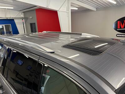 2019 Cadillac Escalade Premium Luxury   - Photo 11 - Grand Rapids, MI 49504