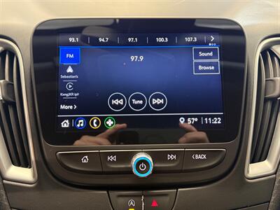 2023 Chevrolet Malibu RS   - Photo 9 - Grand Rapids, MI 49504