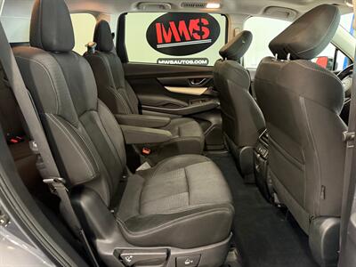 2021 Subaru Ascent Premium 7-Passenger   - Photo 13 - Grand Rapids, MI 49504
