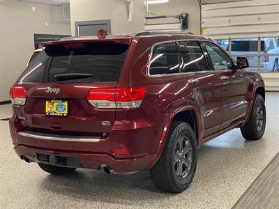 2017 Jeep Grand Cherokee Overland   - Photo 8 - Grand Rapids, MI 49504