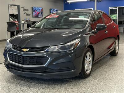 2017 Chevrolet Cruze LT Auto - Photo 3 - Grand Rapids, MI 49504