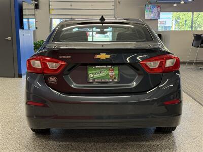 2017 Chevrolet Cruze LT Auto - Photo 5 - Grand Rapids, MI 49504