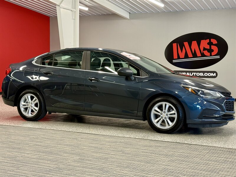 2017 Chevrolet Cruze LT Auto   - Photo 1 - Grand Rapids, MI 49504