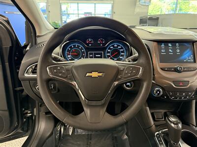 2017 Chevrolet Cruze LT Auto - Photo 16 - Grand Rapids, MI 49504