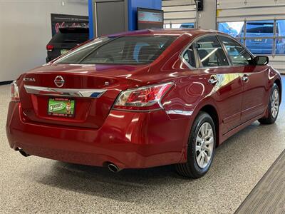 2015 Nissan Altima 2.5 S   - Photo 5 - Grand Rapids, MI 49504