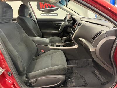 2015 Nissan Altima 2.5 S   - Photo 26 - Grand Rapids, MI 49504
