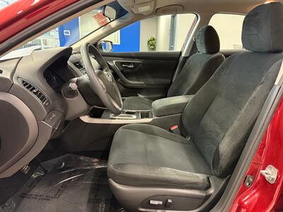 2015 Nissan Altima 2.5 S   - Photo 25 - Grand Rapids, MI 49504