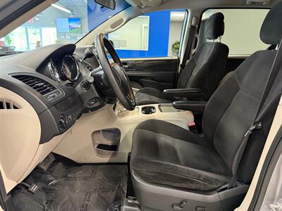 2014 Dodge Grand Caravan SXT   - Photo 22 - Grand Rapids, MI 49504