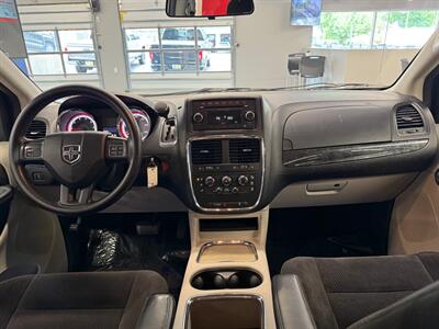 2014 Dodge Grand Caravan SXT   - Photo 29 - Grand Rapids, MI 49504