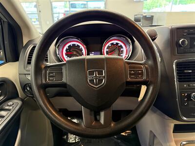 2014 Dodge Grand Caravan SXT   - Photo 30 - Grand Rapids, MI 49504