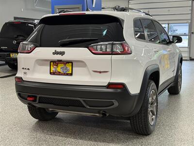 2022 Jeep Cherokee Trailhawk   - Photo 7 - Grand Rapids, MI 49504