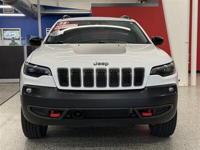 2022 Jeep Cherokee Trailhawk   - Photo 2 - Grand Rapids, MI 49504