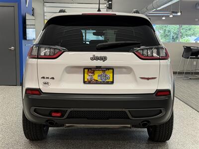 2022 Jeep Cherokee Trailhawk   - Photo 6 - Grand Rapids, MI 49504