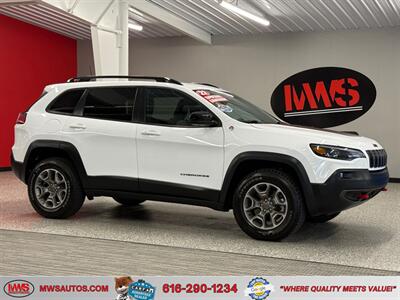 2022 Jeep Cherokee Trailhawk   - Photo 1 - Grand Rapids, MI 49504