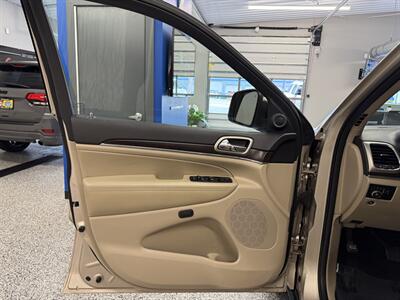 2014 Jeep Grand Cherokee Limited - Photo 29 - Grand Rapids, MI 49504