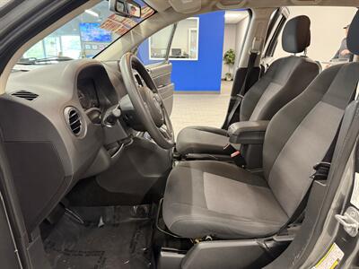 2014 Jeep Compass Sport   - Photo 16 - Grand Rapids, MI 49504