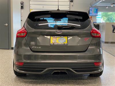 2018 Ford Focus ST   - Photo 7 - Grand Rapids, MI 49504