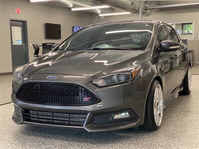 2018 Ford Focus ST   - Photo 4 - Grand Rapids, MI 49504