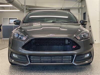 2018 Ford Focus ST   - Photo 3 - Grand Rapids, MI 49504