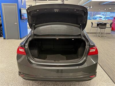 2018 Chevrolet Malibu LT - Photo 16 - Grand Rapids, MI 49504